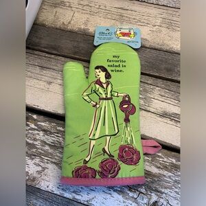 Blue Q | NWT “My Favourite Salad is Wine” Oven Mitt